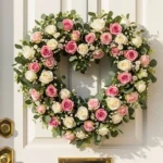 27 Stunning Heart Wreaths That Add Instant Romance